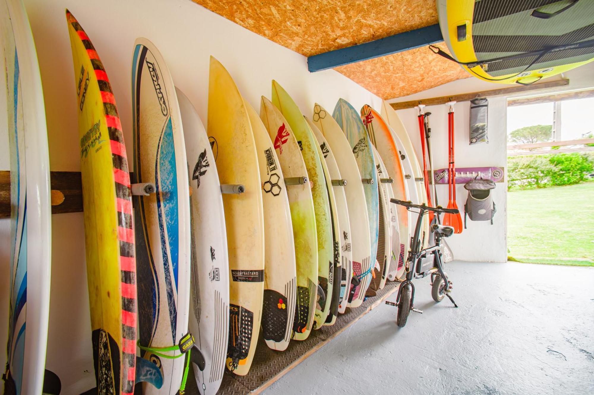 H.A.N.D Surf Hostel Langre  Exterior photo