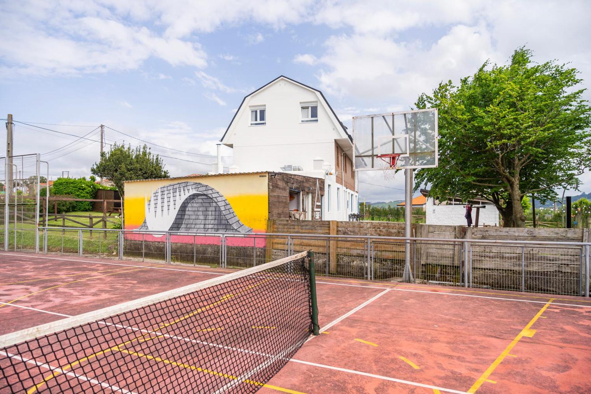 H.A.N.D Surf Hostel Langre  Exterior photo